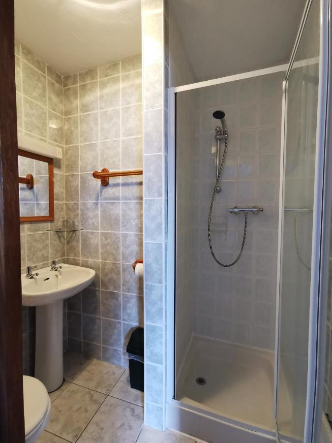 Whitehouse Guest House Стърлинг Екстериор снимка